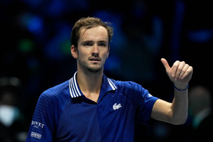 Даниил Медведев проиграл немцу Звереву в финале итогового турнира ATP
