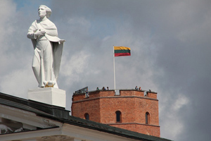 Литва выразила сожаление в связи с решением КНР понизить уровень дипотношений