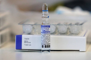 В Петербург доставили 270 тысяч доз вакцины "Спутник лайт"