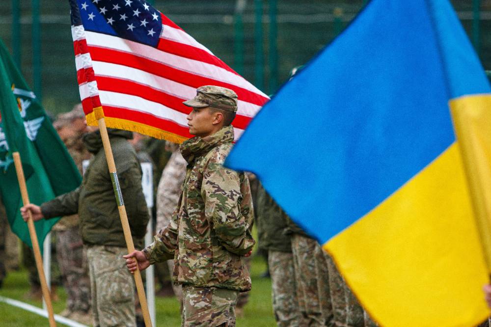 Тотальная слежка: Разведчик раскрыл, как Киеву достаются сведения о позициях российских войск