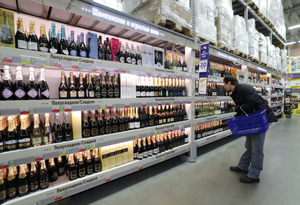 Аналитик Дробиз раскрыл, повысят ли цены на алкоголь перед Новым годом
