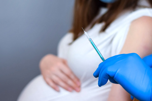 Беременные в Курской области получат по пять тысяч при вакцинации от коронавируса