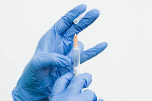 Минздрав: Вакцина для подростков "Спутник М" показала высокую безопасность