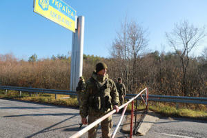 Украина закрыла пункты пропуска на границе с Россией и Белоруссией