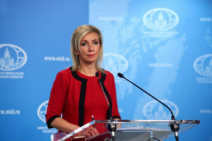Захарова объяснила заявления Запада о планах России "вторгнуться" на Украину