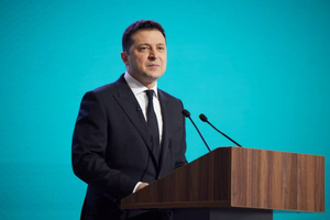Зеленский заявил, что Украина "потеряла" Донбасс из-за Порошенко