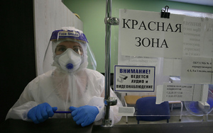 Главврач "Кащенко" перечислил источники страха россиян перед прививками
