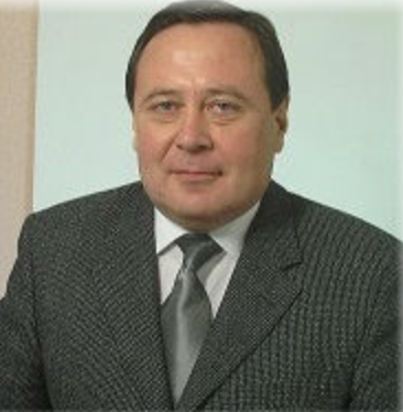 <p>Если он выжил и начал размножаться, то, значит, он какие-то новые свойства приобрёл, которые позволяют ему конкурировать за жизненное пространство со своими коллегами, предыдущими штаммами, рассчитывать на захват новой территории и размножиться, в этом цель всего живого</p>