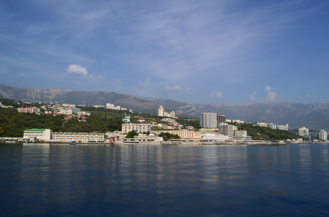 В Крыму опровергли сообщения об отмене QR-кодов при заселении в гостиницы