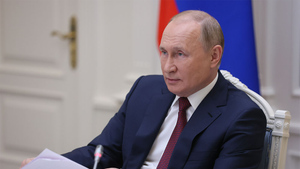 Путин назвал рост цен в РФ чувствительной проблемой
