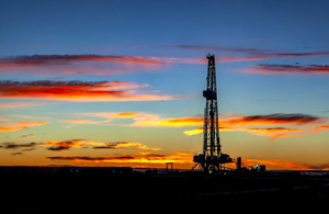 Цена нефти Brent опустилась ниже $71 впервые с 1 сентября