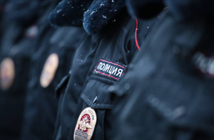 Уволен полицейский, кидавшийся на прохожих в Новой Москве