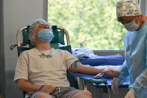 В Москве вдвое увеличили выплаты для доноров плазмы с антителами к ковиду