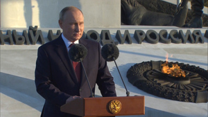 Путин из Севастополя поздравил россиян с Днём народного единства