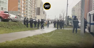 Полиция проводит задержания в Новой Москве, где неизвестные напали на мужчину с ребёнком