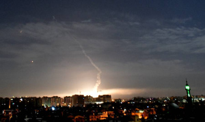 Сирийская ПВО отражает ракетную атаку Израиля в двух провинциях страны