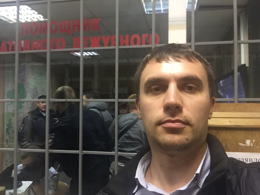 Суд оштрафовал депутата саратовской облдумы от КПРФ Бондаренко за мелкое  хулиганство