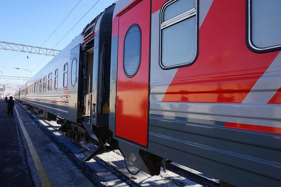 Глава Объединения пассажиров не оценил идею Минтранса ввести правила поведения в поездах