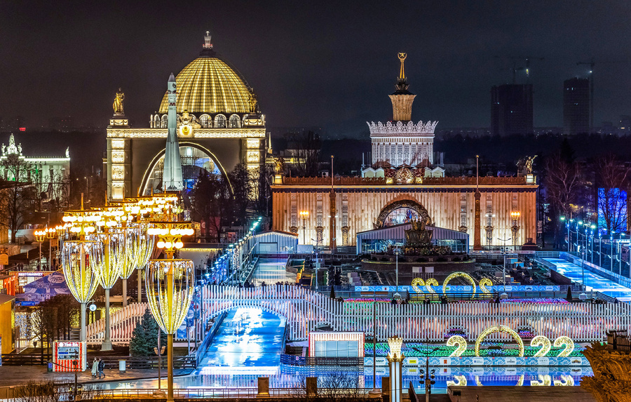 Москву украсили четырьмя тысячами новогодних иллюминаций. Фото © сайт Сергея Собянина