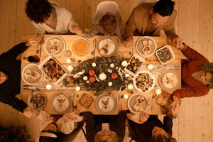 Диетолог Соломатина рассказала о правильном хранении салатов на Новый год