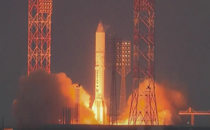 Ракета "Протон-М" с двумя спутниками связи стартовала с Байконура