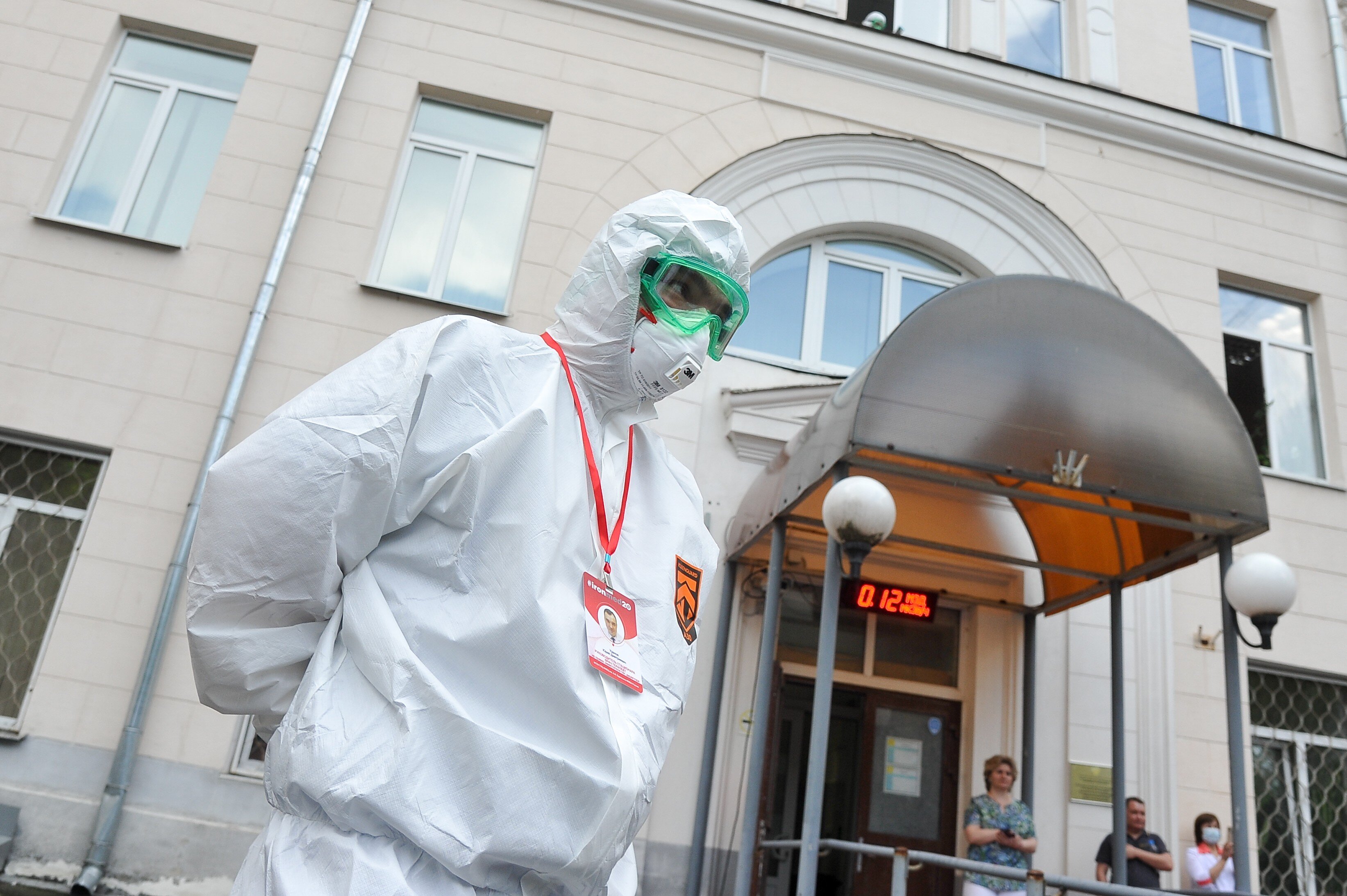 Скворцова объявила о начале регистрации препарата против ковида "Мир-19"