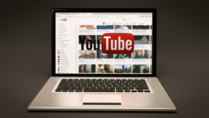 RT DE оспорит блокировку YouTube-канала через суд в России