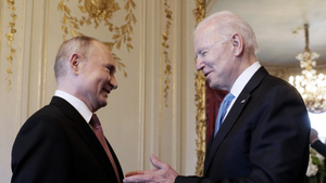 Песков отказался считать Путина и Байдена друзьями