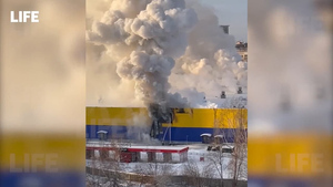 Томская полиция показала видео с моментом поджога гипермаркета "Лента"