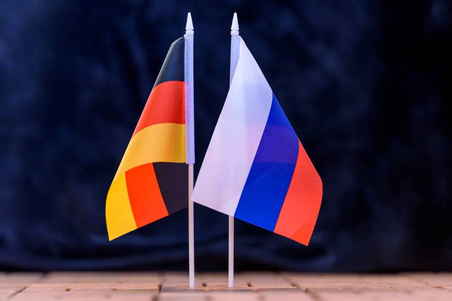 Флаги Германии и России © ТАСС / Dwi Anoraganingrum / Geisler-Fotop