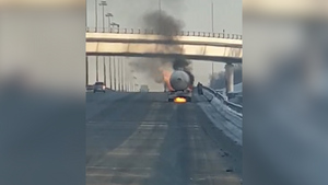 На Киевском шоссе в Москве загорелся бензовоз