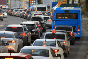 В Москве водители начали получать штрафы за стояние в пробке