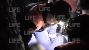 Лайф публикует видео спасения выжившего после крушения Ми-2 в Удмуртии пассажира