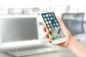 Apple может отказаться от SIM-карты в iPhone уже в следующем году