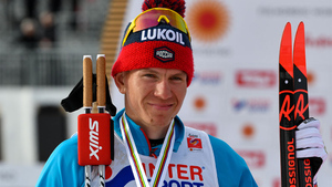 Большунов не попал в полуфинал спринта на первом этапе "Тур де ски"