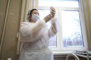 В Москве продлили срок выплат компенсации пожилым за вакцинацию