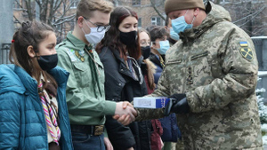 Украинский аналитик Кочетков призвал мобилизовать детей на случай войны с Россией