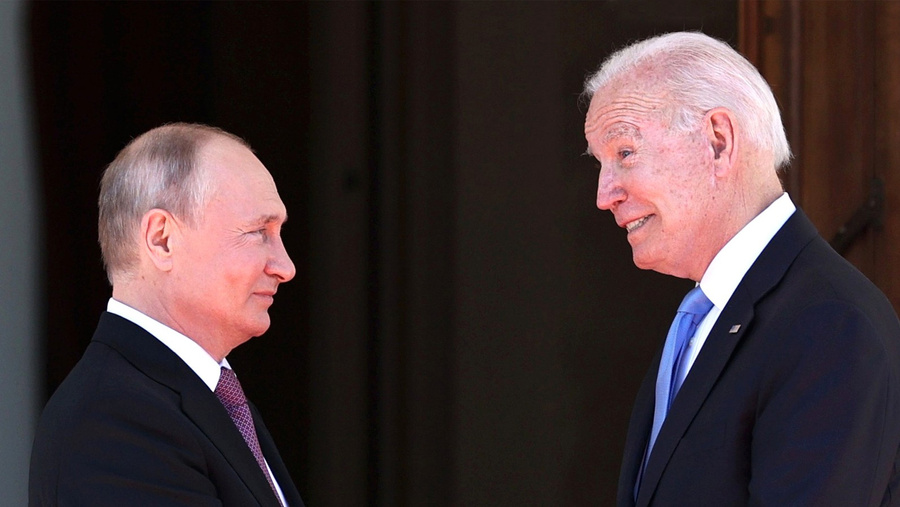 <p>Фото © <a href="https://commons.wikimedia.org/wiki/File:Joe_Biden_and_Vladimir_Putin_in_Geneva,_16_June_2021_(06).jpg" target="_blank" rel="noopener noreferrer">wikipedia</a></p>