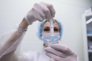 Скворцова: Никто из участников исследования вакцины "Конвасэл" не заболел ковидом