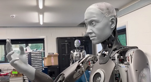 В Британии представили самого продвинутого человекоподобного робота в мире