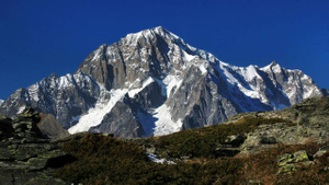 Альпинист ждал восемь лет, чтобы получить найденный им клад и разбогатеть