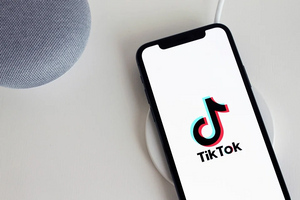 Названы самые популярные TikTok-ролики 2021 года в России