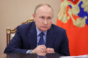 Путин назвал неоправданной мерой "засаживать за решётку" людей до решения суда
