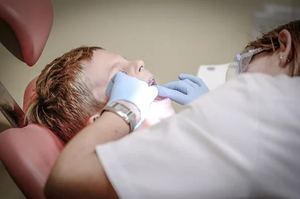 Стоматолог Шипков назвал опасные народные средства от зубной боли