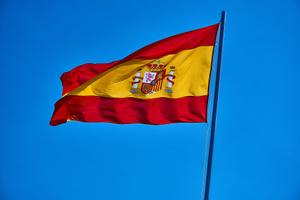 Испания может открыть границы для туристов, привившихся от ковида