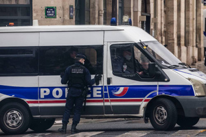 Во Франции задержали школьника, который угрожал зарезать учителя