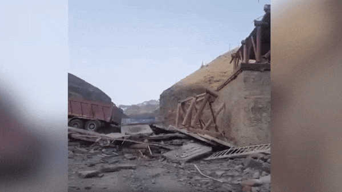 Видео обрушения моста