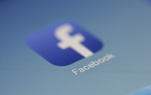 Евродепутаты обратились в ЕК насчёт мер по противодействию цензуре в Facebook