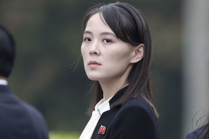 Сестра Ким Чен Ына обозвала президента Южной Кореи американским попугаем