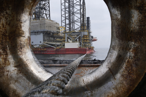 Нефть Brent подешевела до 62$ за баррель впервые с февраля